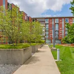 5M307- Elegant Condo With Rooftop Deck