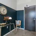 5m306- Mid Century Modern *