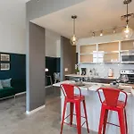 Holiday home 5m306- Mid Century Modern