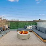 The Trillium & The Iris - 2 Homes 6 Bedrooms Nashville
