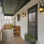 The Nashville Groove Chic Loft In Music City