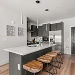 Odyssey Apartment *
