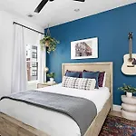 Holiday home The Willie - Newly Redesigned, Game & Rooftop