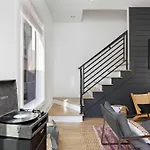 The Willie - Newly Redesigned, Game & Rooftop