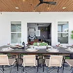 The Willie - Newly Redesigned, Game & Rooftop Holiday home Nashville