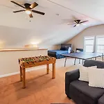 Holiday home 1009 Eastside Vibe - Big & *