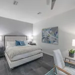121 Floor 3 Buyout By Avantstay Entire Third Floor Buyout Of 121 Sleeps 18 Nashville