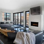 121 Floor 3 Buyout By Avantstay Entire Third Floor Buyout Of 121 Sleeps 18 Apartment Nashville