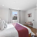 Vibrant Multi Building That Sleeps 48 With 7 Units