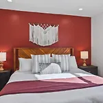 Holiday home Vibrant Multi Building That Sleeps 48 With 7 Units Nashville