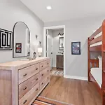Vibrant Multi Building That Sleeps 48 With 7 Units Holiday home