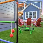 The Morrison - Karaoke Theater Backyard Oasis