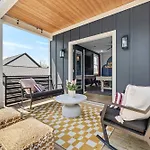 The Morrison - Karaoke Theater Backyard Oasis Holiday home *