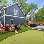 The Morrison - Karaoke Theater Backyard Oasis Nashville