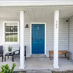 Riverside Retreat Near 5 Points