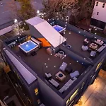 Twin Homes Rooftop Deck Hot Tub Outdoor Kitchen *