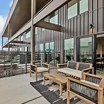 Beverly Nash Downtown, Incredible Skyline Views, Walk To Broadway! * Nashville