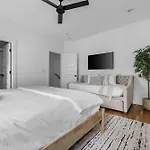 The Waylon - Newly Redesigned, Rooftop With Sauna