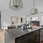 Holiday home The Waylon - Newly Redesigned, Rooftop With Sauna