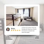 Sleeps 6-full Kitchen-4 Beds-big Couch-officespace Apartment *