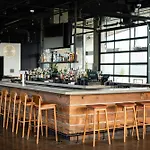 W Nashville