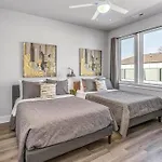 Spacious Nash For 12 Near Broadway * Nashville