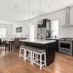 Elmhurst 113a