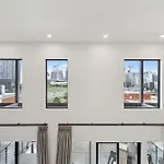 Holiday home Beverly Nash Downtown, Incredible Skyline Views, Walk To Broadway! Nashville