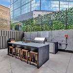 Holiday home Beverly Nash Downtown, Incredible Skyline Views, Walk To Broadway! *