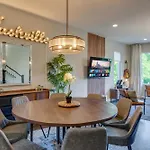 Holiday home Ultimate Rooftop Double Games Bbq Skyline Views Nashville