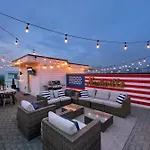 Ultimate Rooftop Double Games Bbq Skyline Views * Nashville