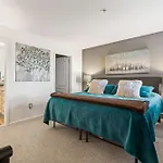 Heart Of Downtown/Walk To Broadway & The Action/Bars/Music Venues/Honky Tonks!