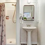 Bougie Squirrel Glam Pad Nashville