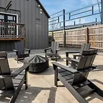 Bougie Squirrel Glam Pad