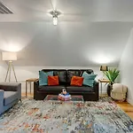 Bougie Squirrel Glam Pad Holiday home Nashville