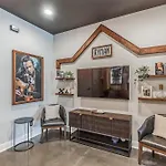 Chic West End Loft Right Next Door To Vanderbilt