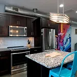 Holiday home Modern 2 Bdr Townhome Minutes From Downtown *