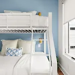 Structure At 8Th Argyle Elite Nash Vacation Spot