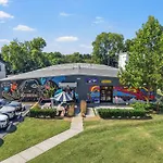 Bright 3br East Retreat 10 Min To Broadway