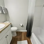 Apartment Brentwood A2 I Cozy & Comfy I 2bd I Free Parking *