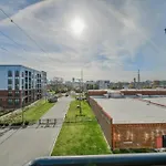 Luxe Loft With Speakeasy Parking And 2 Mi To Broadway Apartment