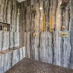 Modern Stunner 5 Min To Dt Hot Tub Rooftop Views