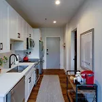 Holiday home Charming Historic Loft Near Centennial Park *