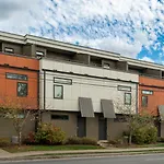 Modern 2 Bdr Townhome Minutes From Downtown Holiday home *