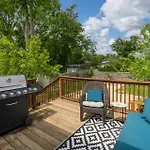 Centrally Located Cozy Pet Friendly * Nashville