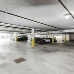 Holiday home 1 Bdr Loft Centrally Located In West End Nashville