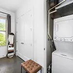 Beautiful For 4 Mins To Nightlife Holiday home Nashville