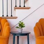 Holiday home The Jolene Bubbly Bar With Views 5min To Dt *