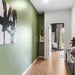 Riverview With Garage And Balcony And Walk Downtown Nashville