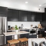 Riverview With Garage And Balcony And Walk Downtown Nashville